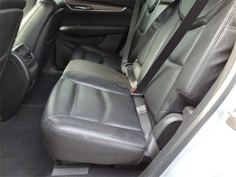 Used 2017 Cadillac XT5 Luxury w/ LPO, Wheel Lock Package image 11