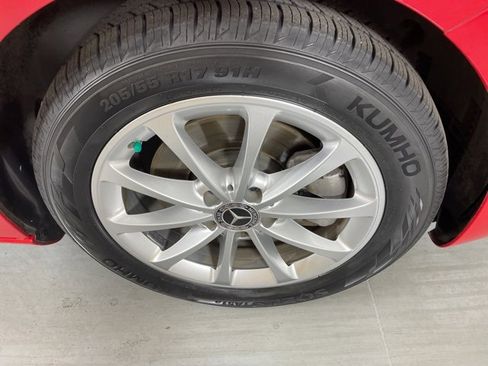 Used 2019 Mercedes-Benz A 220 4MATIC image 11