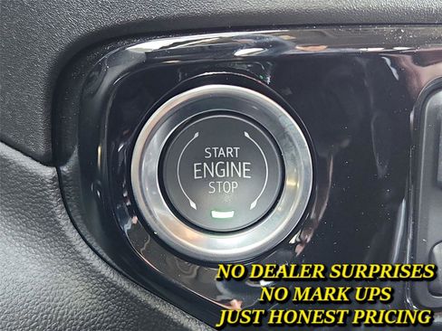New 2025 Chevrolet Silverado 2500 LTZ w/ LTZ Premium Package AWD/4WD image 17