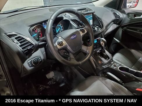 Used 2016 Ford Escape Titanium FWD image 7