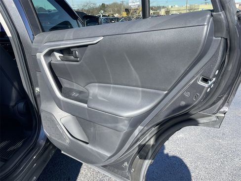 Used 2024 Toyota RAV4 LE image 22