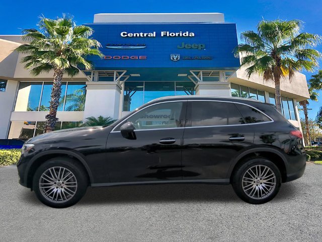 Used 2025 Mercedes-Benz GLC 300 image 8