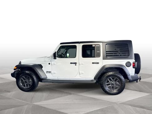Used 2024 Jeep Wrangler Unlimited Sport AWD/4WD image 5