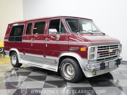 Used 1990 Chevrolet G20 image 16