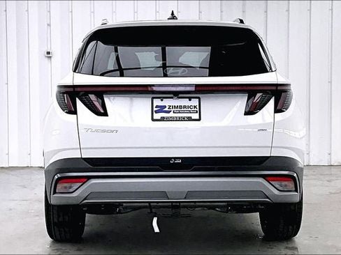 Used 2025 Hyundai Tucson Limited image 4