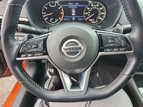 Used 2020 Nissan Altima 2.5 SR FWD image 13