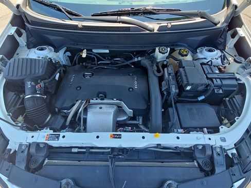 Certified 2018 Chevrolet Equinox Premier FWD image 37