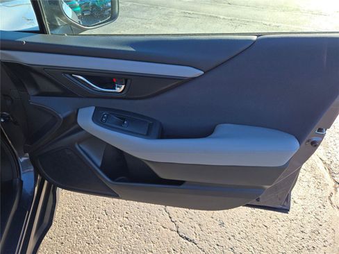 Used 2023 Subaru Outback Premium image 6