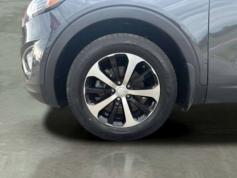 Used 2018 Kia Sorento EX FWD image 38