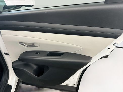 Used 2025 Hyundai Tucson SEL AWD/4WD image 31
