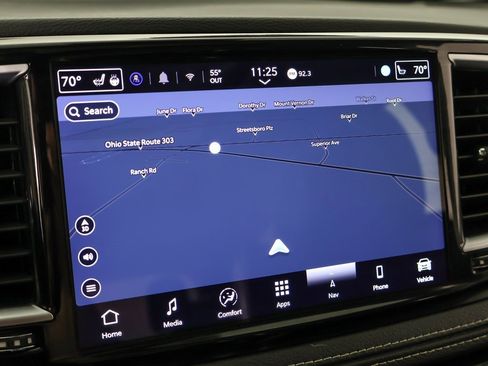 Used 2024 Chrysler Pacifica Limited image 52