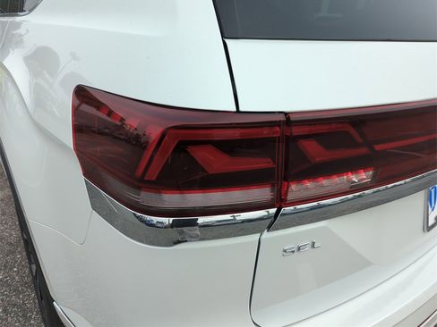 New 2026 Volkswagen Atlas SEL Premium R-Line image 18