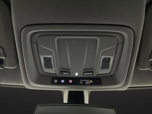 Used 2022 GMC Sierra 1500 Elevation image 26