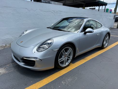 Used 2014 Porsche 911 Carrera RWD image 17