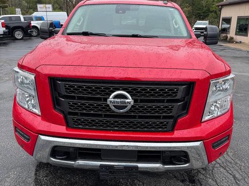 Used 2021 Nissan Titan SV w/ SV Convenience Package AWD/4WD image 9