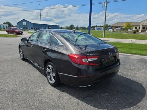 Used 2018 Honda Accord EX image 3