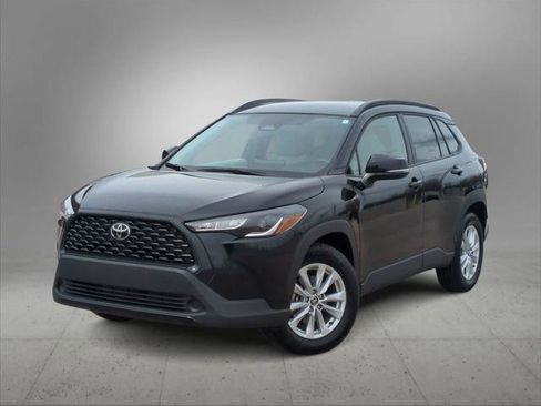 Certified 2025 Toyota Corolla Cross LE AWD/4WD image 1