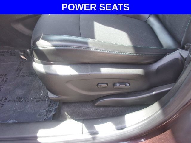 Used 2016 Chevrolet Trax LT w/ LT Sun and Sound Package AWD/4WD image 5
