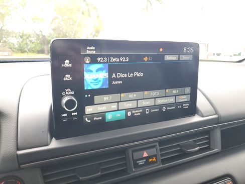 Used 2023 Honda Pilot TrailSport image 18