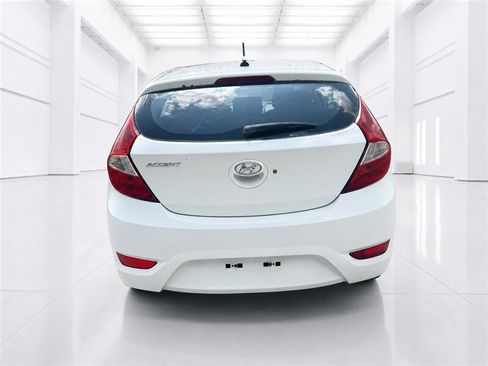 Used 2012 Hyundai Accent GS FWD image 4
