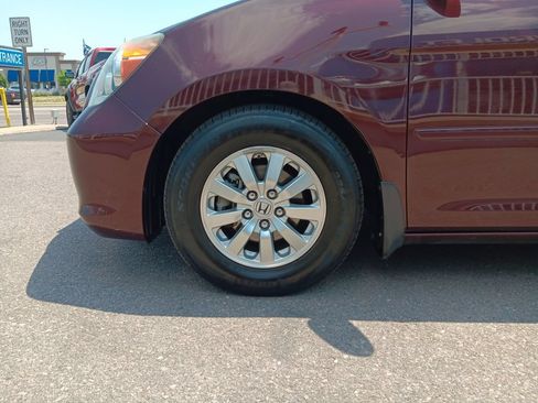 Used 2010 Honda Odyssey EX-L image 27