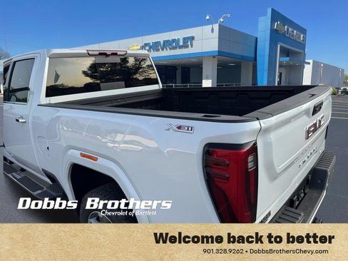 Used 2026 GMC Sierra 2500 SLT w/ SLT Premium Package AWD/4WD image 19