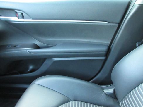 Used 2024 Toyota Camry SE FWD image 30
