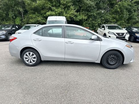 Used 2015 Toyota Corolla LE FWD image 7
