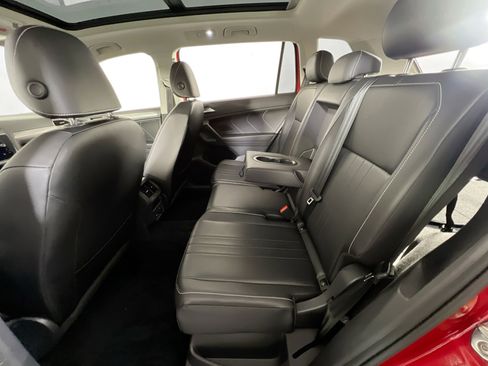 Used 2022 Volkswagen Tiguan SE image 24