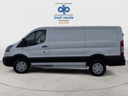 Used 2024 Ford Transit 250 w/ Exterior Upgrade Package image 4