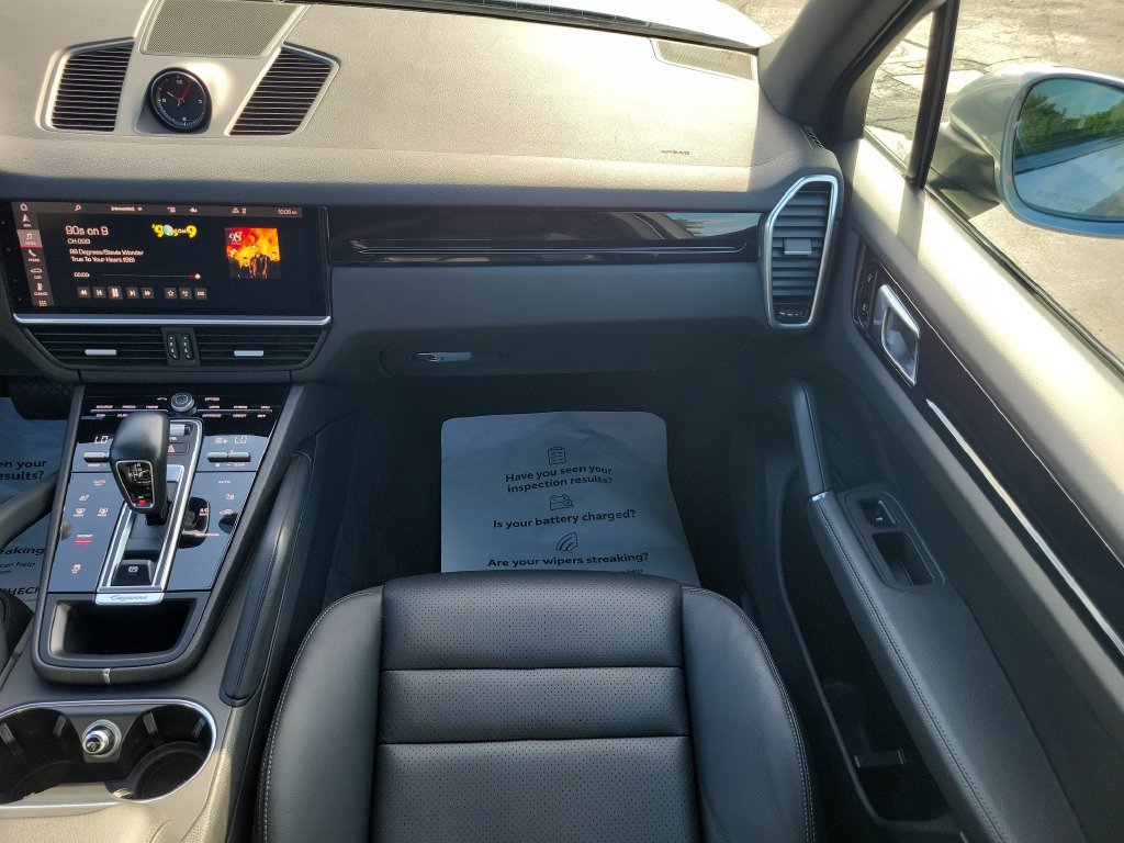 Used 2021 Porsche Cayenne AWD/4WD image 18
