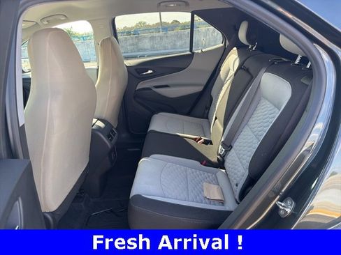 Used 2019 Chevrolet Equinox LS w/ LS Convenience Package image 11