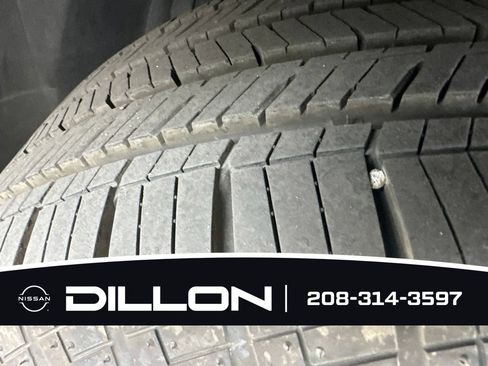 Used 2025 Nissan Rogue SV AWD/4WD image 18