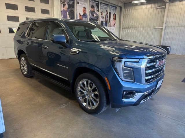 Used 2025 GMC Yukon Elevation AWD/4WD image 4