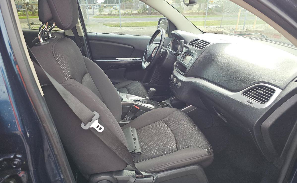 Used 2013 Dodge Journey SXT FWD image 11