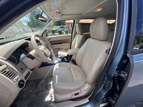 Used 2010 Ford Escape Limited AWD/4WD image 10