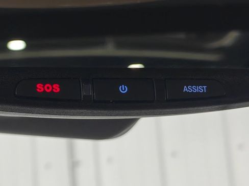 Used 2018 Jeep Grand Cherokee Overland AWD/4WD image 11