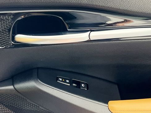 Used 2024 Kia Seltos EX image 32