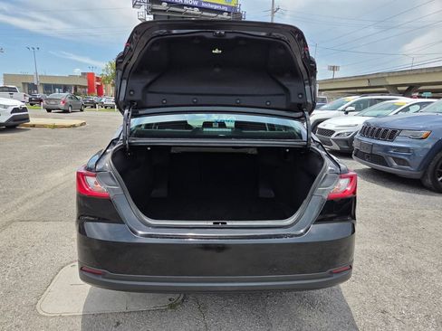 Used 2025 Toyota Camry LE FWD image 26