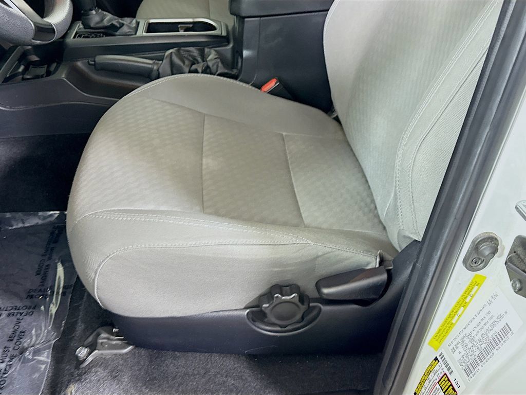Used 2022 Toyota Tacoma SR AWD/4WD image 25