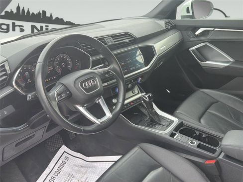 Used 2020 Audi Q3 2.0T Prestige w/ Prestige Package AWD/4WD image 11