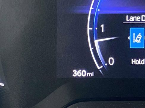 Used 2026 Toyota Corolla LE image 28