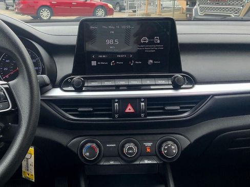 Used 2023 Kia Forte LXS FWD image 6