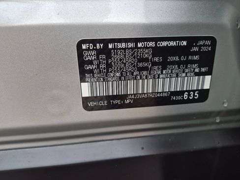 Used 2024 Mitsubishi Outlander SE FWD image 23