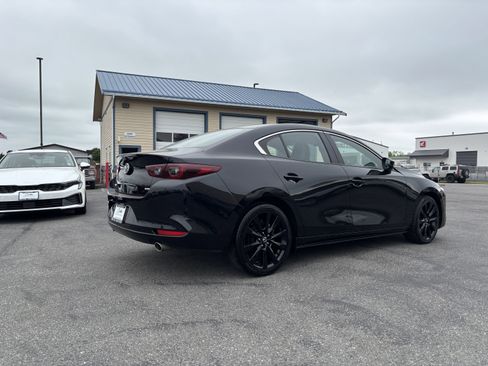 Used 2024 MAZDA MAZDA3 s FWD image 7