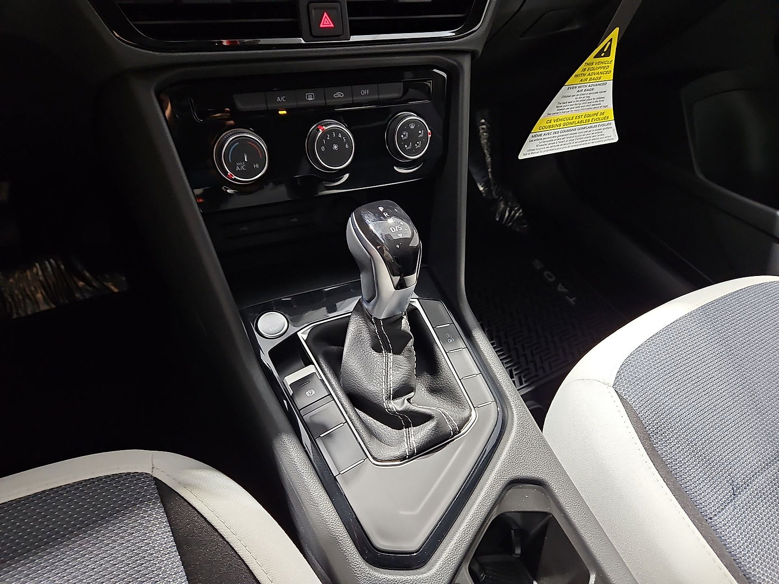 New 2027 Volkswagen Taos S FWD image 22