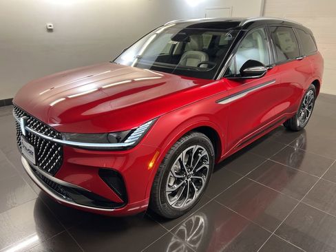 New 2026 Lincoln Nautilus Reserve image 3