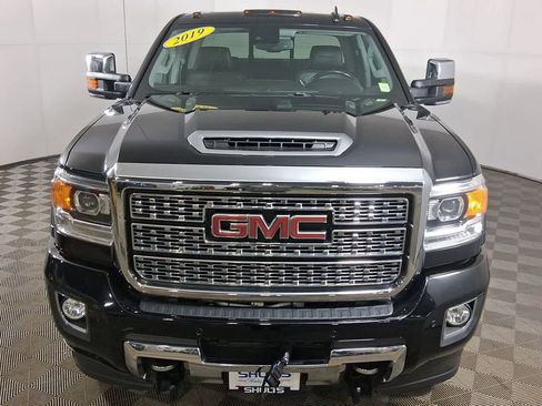 Used 2019 GMC Sierra 3500 Denali w/ Duramax Plus Package image 2