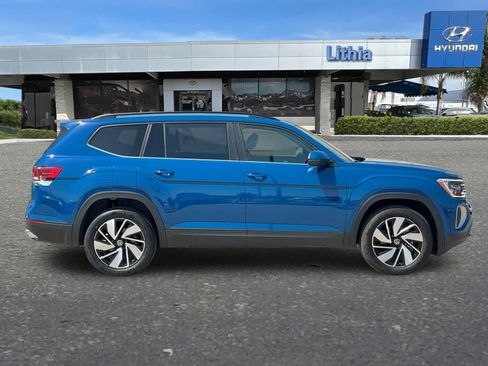 Used 2026 Volkswagen Atlas SE FWD image 9