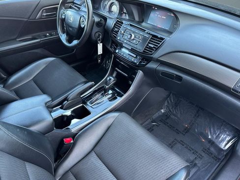 Used 2016 Honda Accord Sport image 31